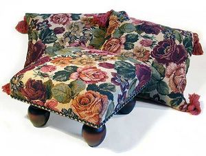 Margot Steel Designs - square and rectangular cushions and footstools - Coussin Carré