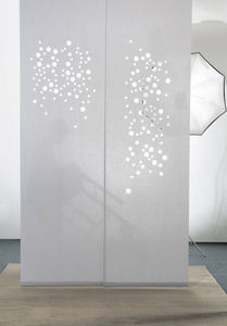 Lily Latifi - bulles de savon - Paper Screen