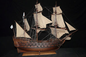 LE VILLAGE -  - Boat Model
