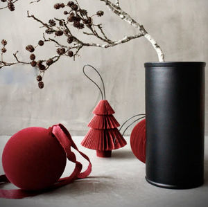 NORDSTJERNE - velvety tone, large red - Christmas Bauble