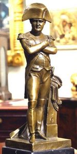 ERNEST JOHNSON ANTIQUES - statuette de napoléon - Statuetta
