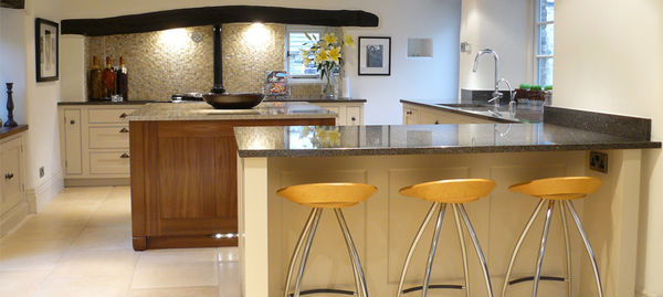 Russell Hutton Fine Interiors - Cucina componibile / attrezzata-Russell Hutton Fine Interiors-Bespoke handmade kitchen, Altrincham, Cheshire